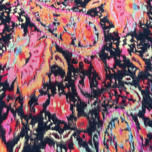 Lauren Ralph Lauren | 100% Silk Lightweight Paisley Sweater with 3/4 Sleeves - Picture 5 of 7